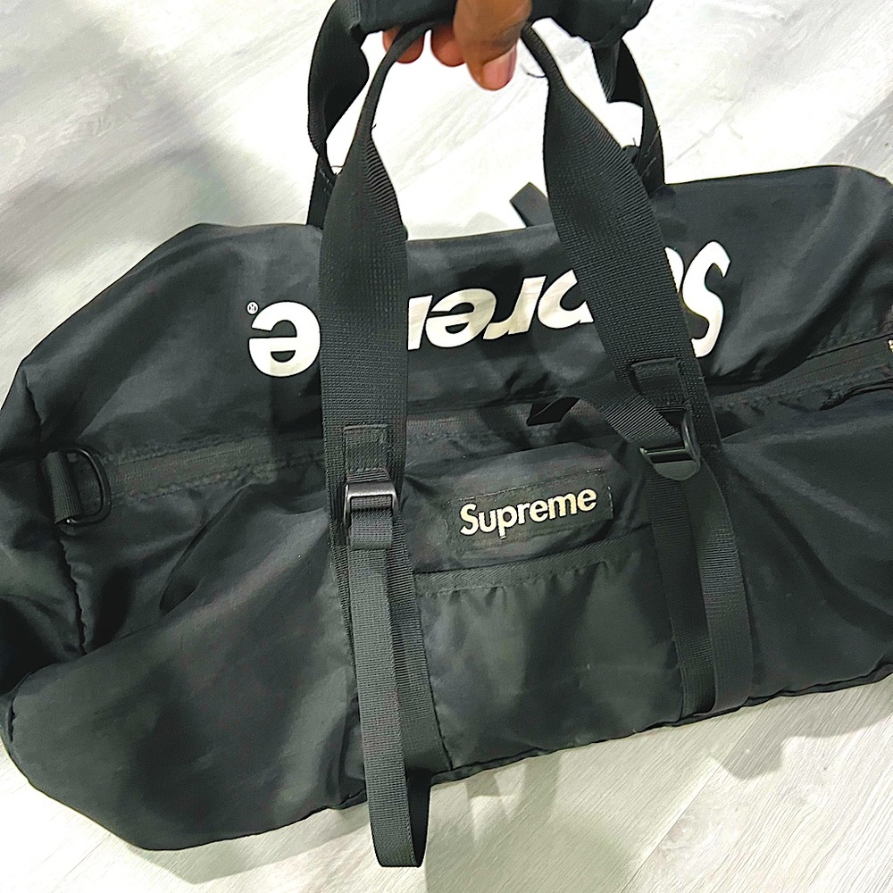 Supreme utility duffle bag